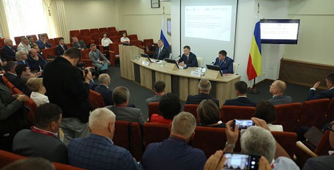 На Дону проходит образовательный семинар для глав городов и районов