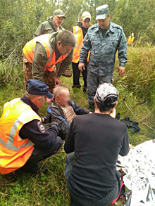 В Ярославской области сотрудники полиции совместно с волонтерами спасли 82-летнего грибника, заблудившегося в лесу