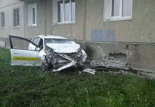 Пьяный водитель протаранил машины туристов под Иркутском