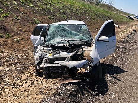 Два человека погибли и трое пострадали в страшной аварии на трассе в Краснодарском крае