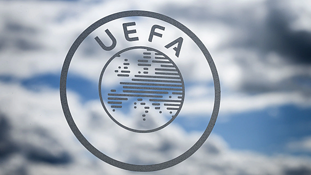 УЕФА оставил в силе штраф "Барселоны" в €500 тыс.