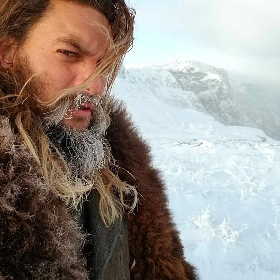 Джейсон Момоа и его замерзшая борода на съемках «Границы»