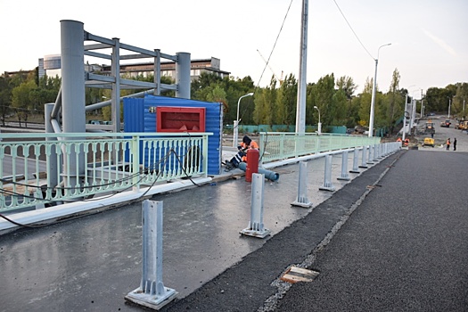 В Саратове завершается ремонт Трофимовского моста