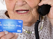 В Волгограде суд приговорил 18-летнюю пособницу телефонного мошенника к общественным работам