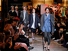 «Грязная» обувь за 100 тысяч. Почему уродливое стало модным?