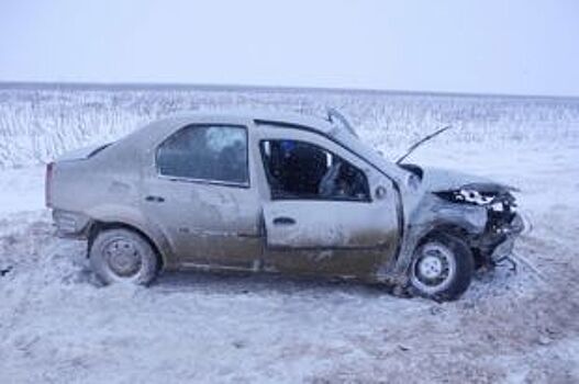 Из-за сильного снегопада в Тамбовской области столкнулись три легковушки