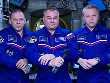 Космонавты передали на Землю поздравления с Днем защитника Отечества