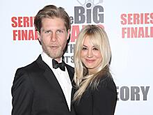 Звезда сериала «Теория большого взрыва» живет отдельно от своего мужа