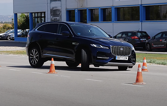 Обновлённый Jaguar F-Pace проиграл предшественнику в «лосином тесте»