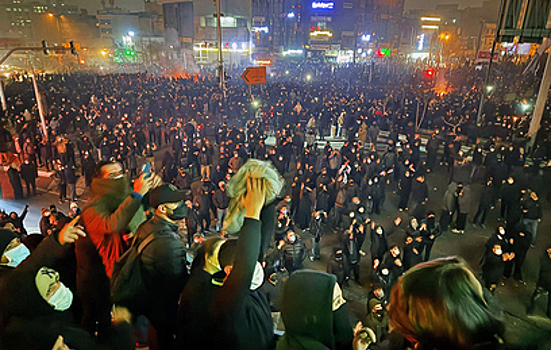 Иран обвинил США и Израиль в разжигании протестов в стране