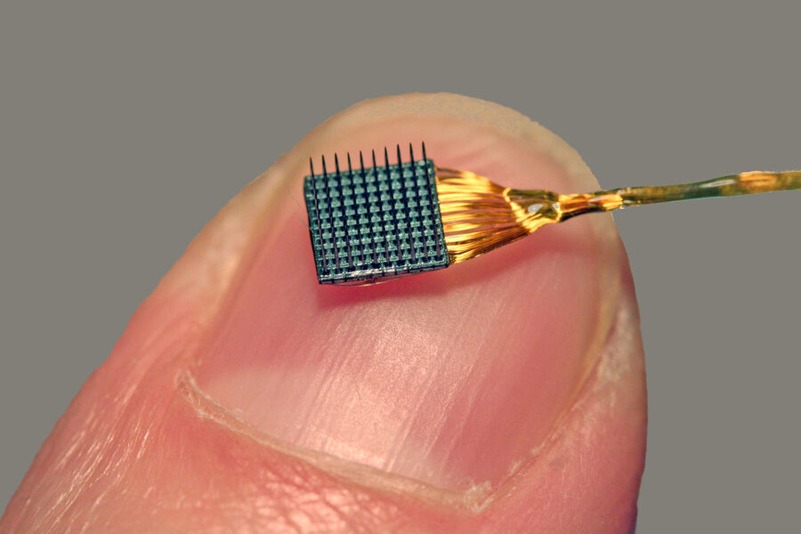 Компания Маска Neuralink в октябре испытает перевод человеческих мыслей в речь