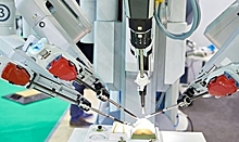 В российских больницах будут работать 400 роботов-хирургов