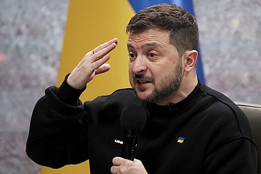 Зеленский уволил глав администраций трех областей Украины
