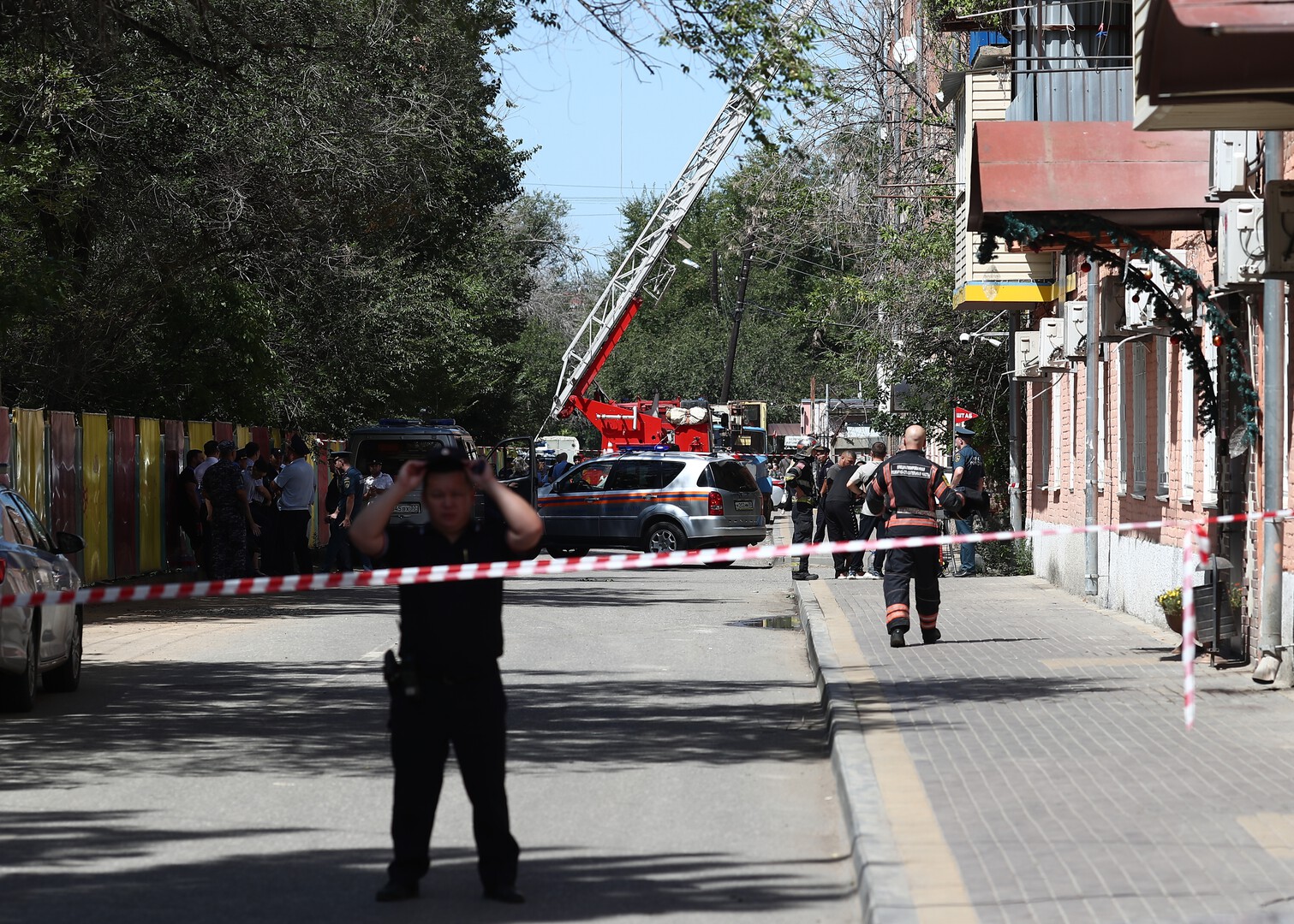 Стало известно, почему аварийный дом в Астрахани не успели расселить