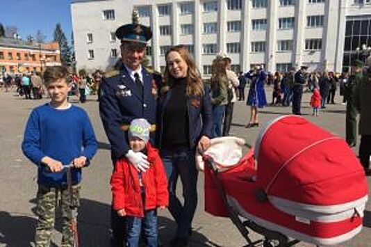 Житель Архангельской области проводит автоакцию к Дню Победы