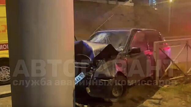 Серьезное ДТП произошло ночью во Владивостоке в районе Золотого моста