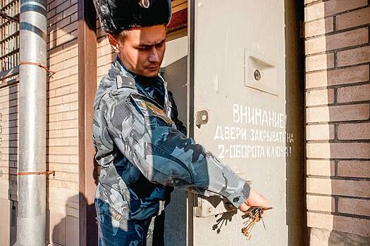 Как силовики России делили арестантов