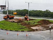 Во Владивостоке избавятся от кругового движения вокруг клумбы на Русском острове