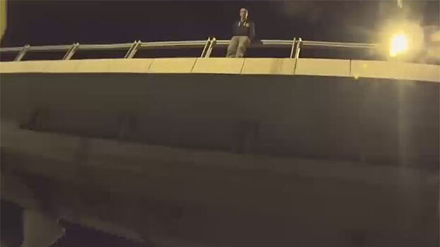 Байкер перекрыл Минское шоссе ради спасения человека