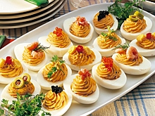 Что приготовить, если осталось много вареных яиц