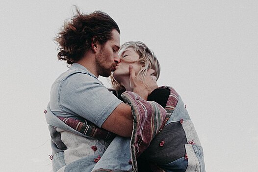 Врачи посоветовали чаще целоваться