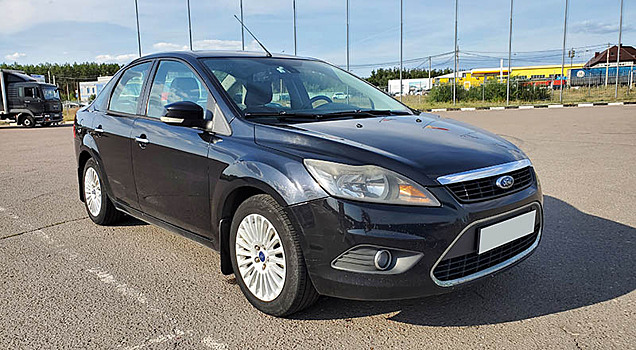Настолько хорош, что не на что менять! Тест-драйв Ford Focus II