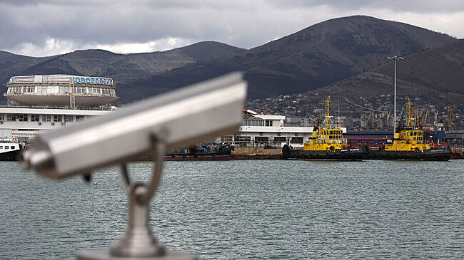 В Новороссийске отражают атаку безэкипажных катеров