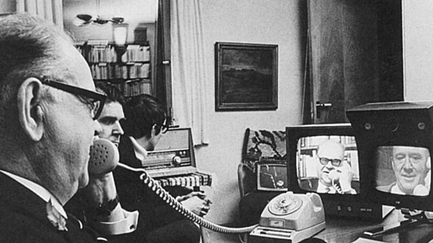 Сколько стоил советский видеотелефон в 1977 году, и кто его покупал