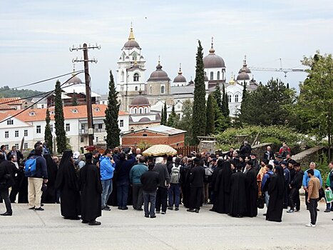 В СВР заявили, что Киев ведет переговоры о вывозе с Украины христианских ценностей
