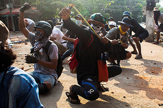 СМИ: с начала протестов в Мьянме погибли более 400 человек