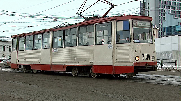 В Челябинске ремонтируют трамвайное кольцо на Чистопольской