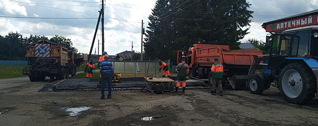 В чебоксарской деревне Чандрово восстанавливают остановку общественного транспорта