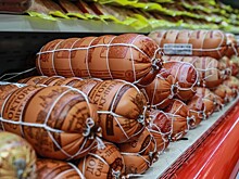Диетолог: варёная колбаса влияет на мозг как наркотик