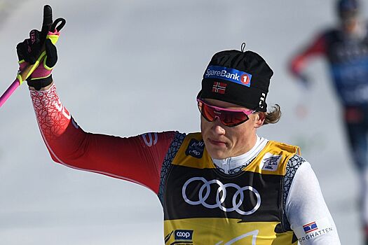 Видеообзор победы Йоханнеса Клебо в гонке преследования на «Тур де Ски»