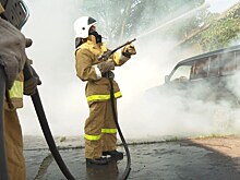 Добровольцы с Балтийской косы получили на вооружение пожарную машину