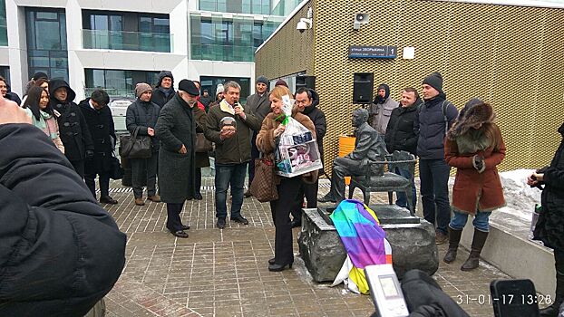 Первым жителям «Сколково» торжественно вручили ключи от квартир