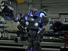 УАЗ создал робота-трансформера по мотивам внедорожника "Хантер"