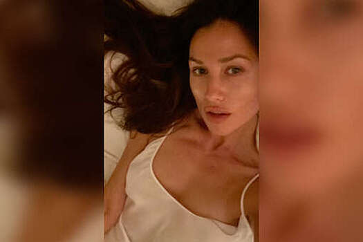 Жена хоккеиста Малкина Кастерова опубликовала фотографию из постели