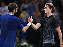 Медведев обыграл Зверева и встретится с Джоковичем в финале турнира в Париже