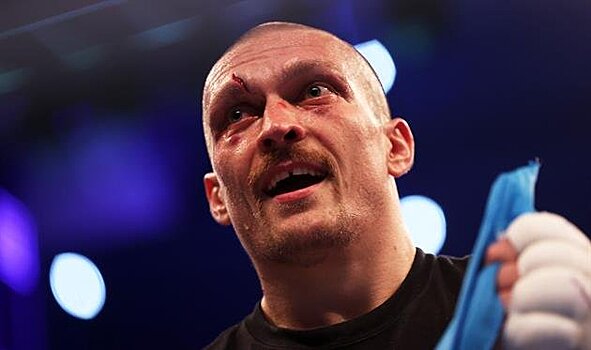 Чемпион мира по боксу Александр Усик дебютирует в профессиональном футболе