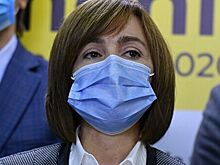 Санду призвала сторонников Усатого голосовать за нее