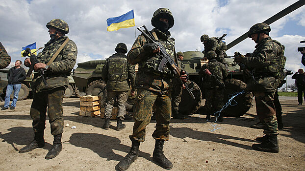 США пообещали Украине "значительные поставки оружия"