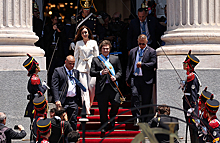 Хавьер Милей официально вступил в должность президента Аргентины. Не без театральных эффектов