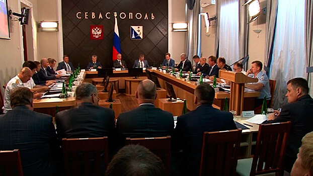 Глава Совбеза РФ провел совещание в Крыму