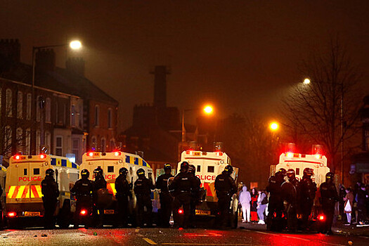 В Северной Ирландии в Одиннадцатую ночь потушили 72 пожара из-за костров