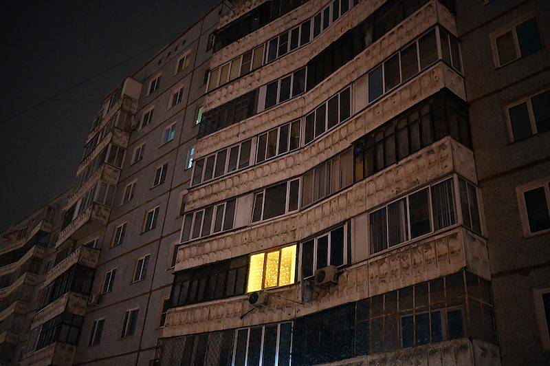 Десятки домов в российском городе остались без воды и электричества из-за аварии