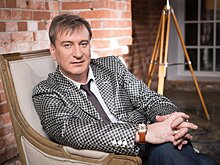 "Музыкальная терапия" от Сергея Пенкина: живой звук и благовония