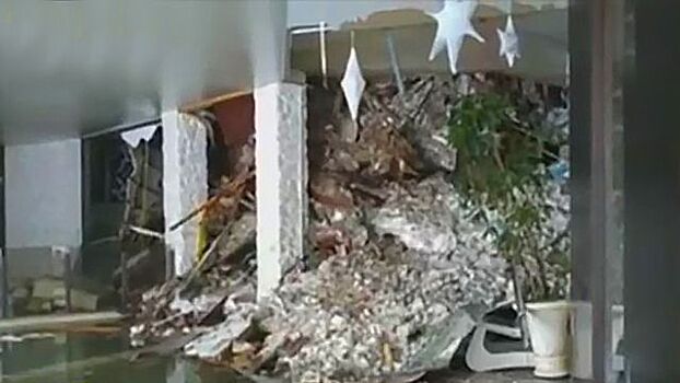 Появилось первое фото из разрушенной лавиной гостиницы в Италии