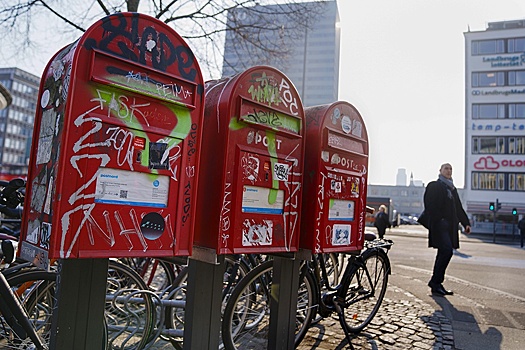 Почта Дании доставила последнее бумажное письмо