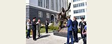 Около здания МВД по Чувашии открыли памятник Герою СССР